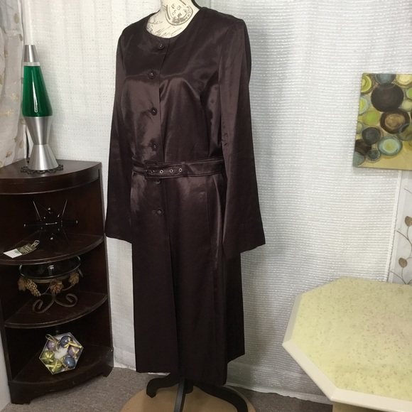 Axcess Long Lightweight Overcoat - Picture 2 of 15